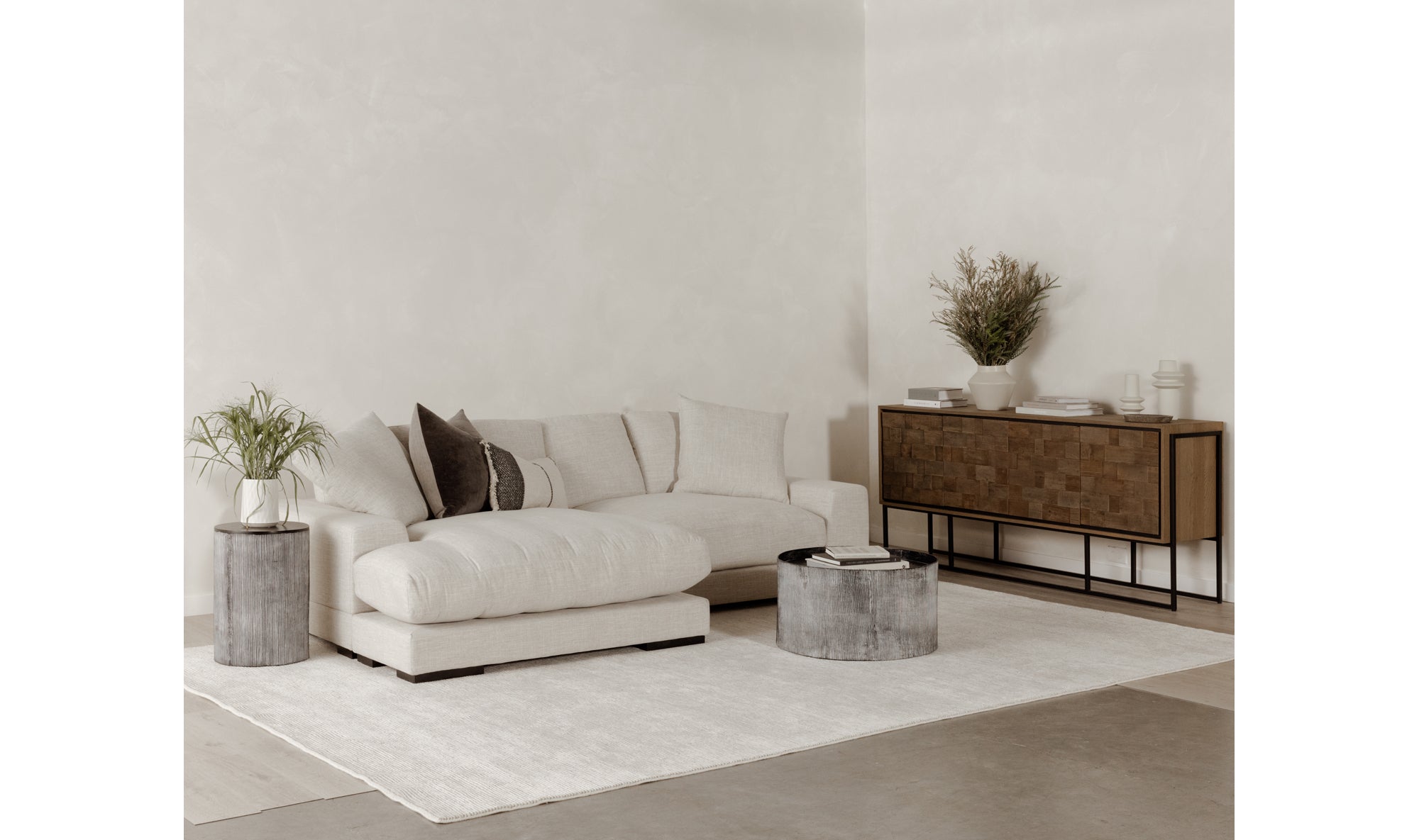 Moe's Plunge Sectional Sahara