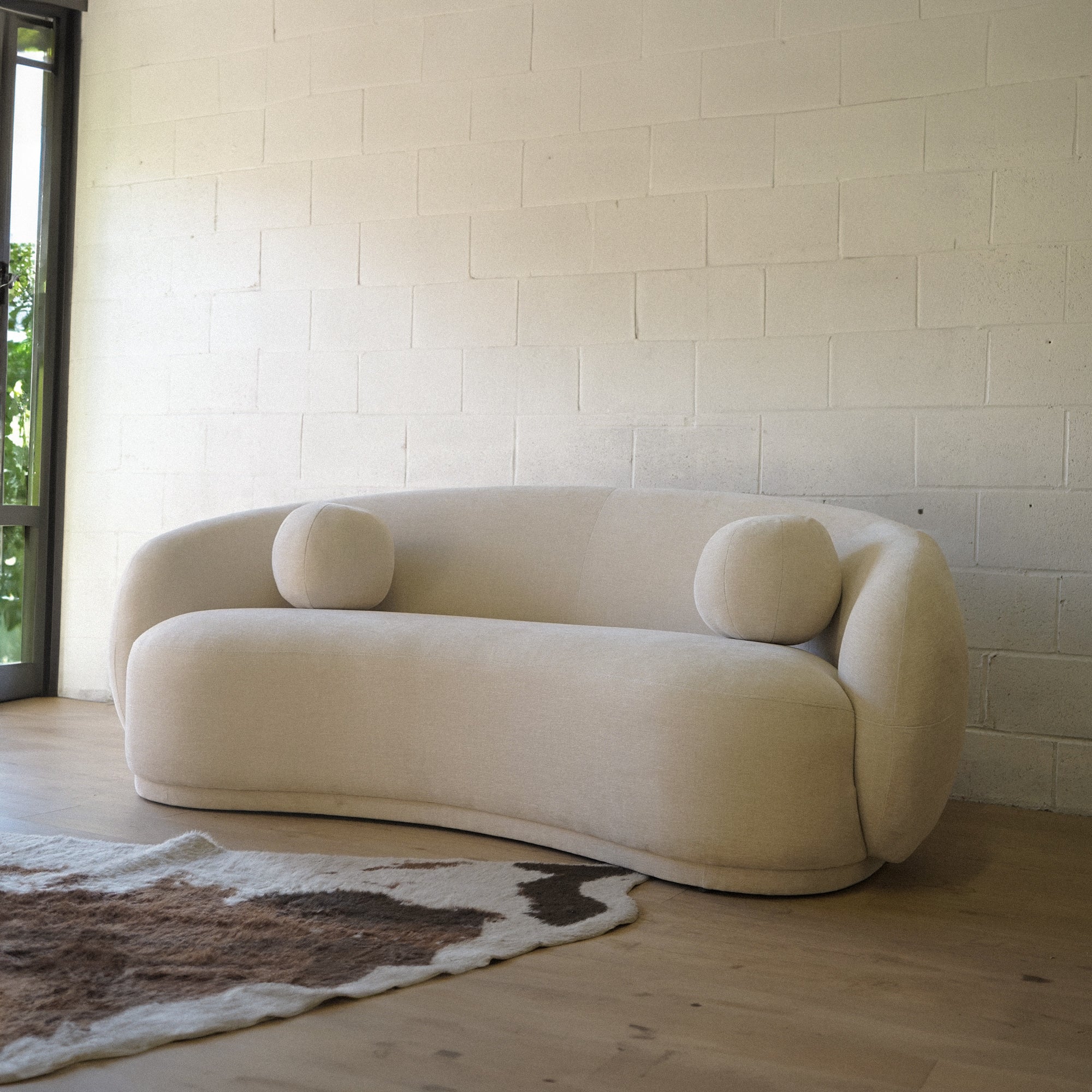 VDL Design Comfy Couch Loveseat